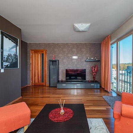 Panoramic City Centre Apartment By Polo Apartments Каунас Екстериор снимка