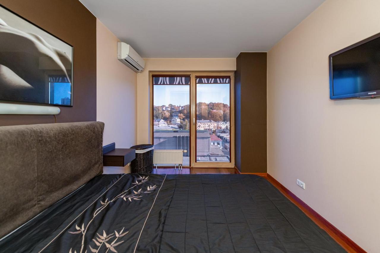Panoramic City Centre Apartment By Polo Apartments Каунас Екстериор снимка